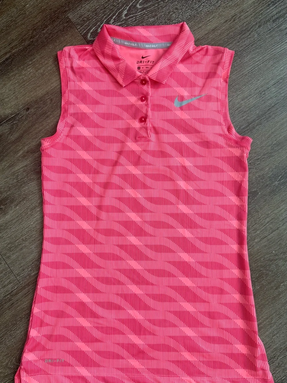 Nike Golf Dri-FIT Women’s XS Pink Sleeveless Polo Shirt Abstract Print